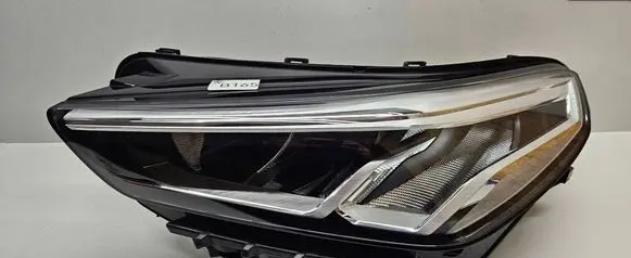 BMW X1 U11 Headlight/headlamp 5A9A221 B165