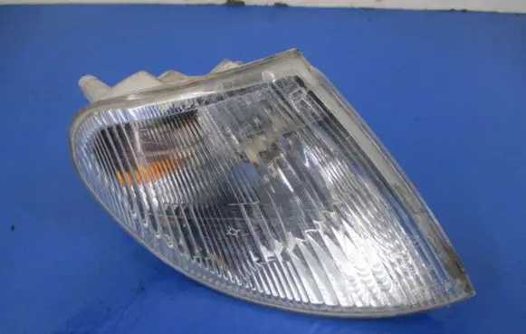 Citroen Berlingo Front indicator light