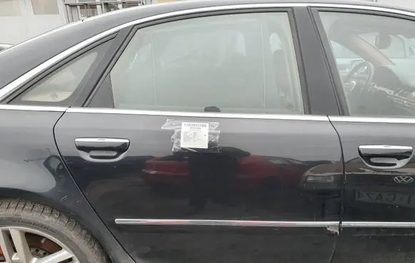 Audi A8 S8 D3 4E Rear door LZ9Y