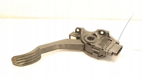Volvo S60 Accelerator throttle pedal