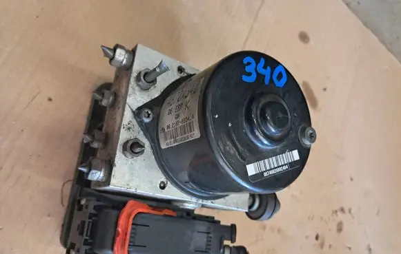 Citroen C-Crosser ABS Pump 4670A340