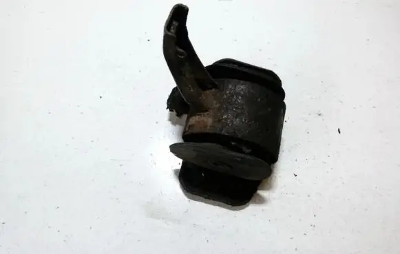 Engine mount bracket