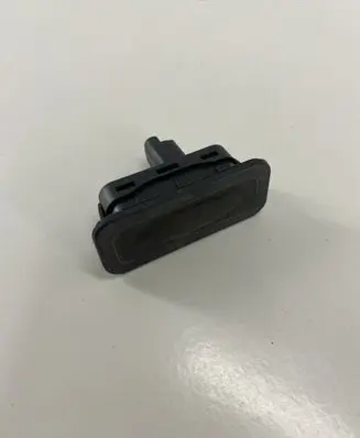 Tailgate opening switch