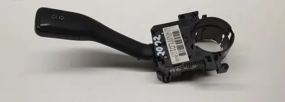 Audi A6 S6 C5 4B Indicator stalk 8L0953513G