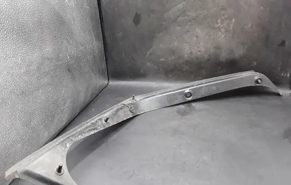 Mercedes-Benz C W204 Tailgate/trunk side cover trim A2046931533 1623011