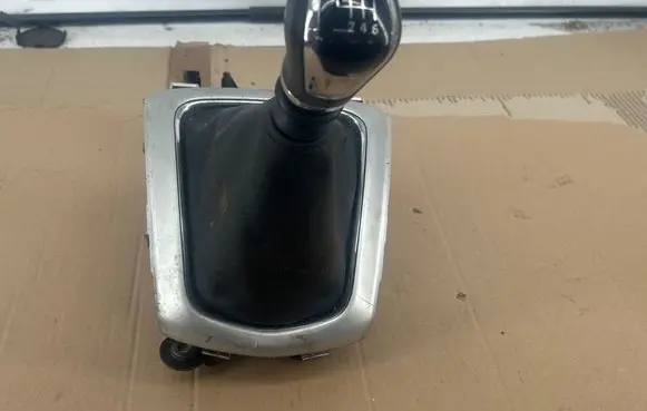 Nissan Qashqai Gear shifter/selector 341017283R 9617842 163122