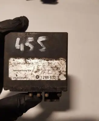 BMW 5 E28 Other relay 12866223