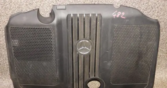 Mercedes-Benz E W212 Engine cover (trim) A6510101467