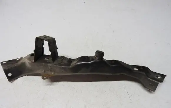 Toyota Auris 150 Headlight/headlamp mounting bracket