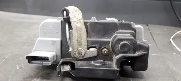 Citroen Xsara Picasso Tailgate exterior lock 