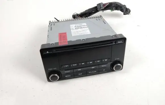 Mitsubishi Outlander Radio/CD/DVD/GPS head unit 8701A689