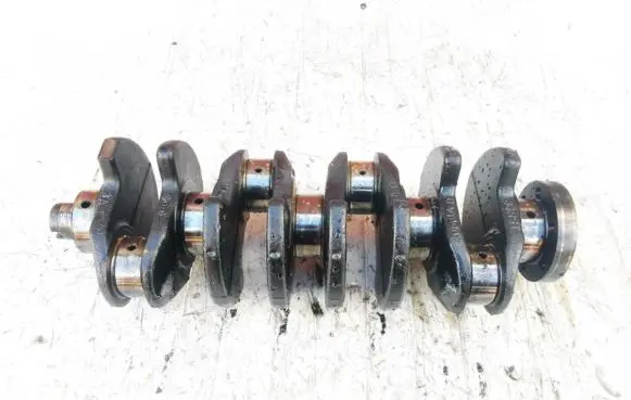 Volkswagen PASSAT B3 Crankshaft 