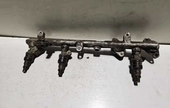 Renault Safrane Fuel main line pipe 0280150831 10431