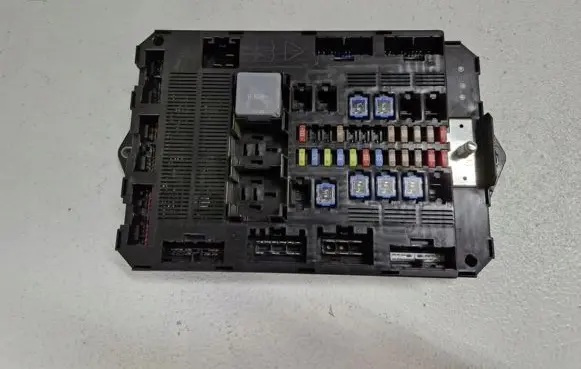 Jaguar XF Fuse box set 9X23-14B476-AD