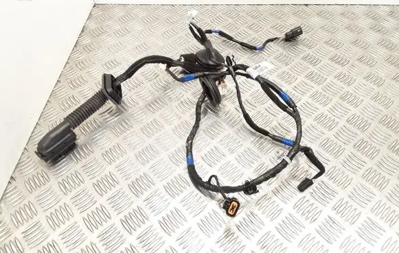 Hyundai i30 Front door wiring loom