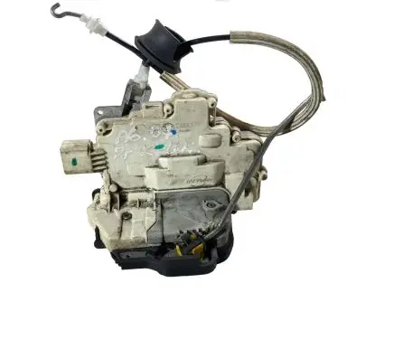 Audi A6 S6 C6 4F Front door lock 4F2837015