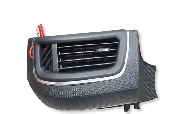 Renault Trafic III (X82) Dash center air vent grill S26301802 682116909R