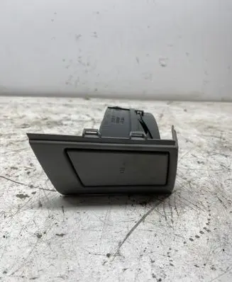 BMW X3 E83 Cup holder 1216388 97722