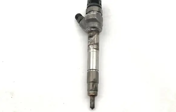 Toyota Avensis T270 Fuel injector 8514146 0445110613