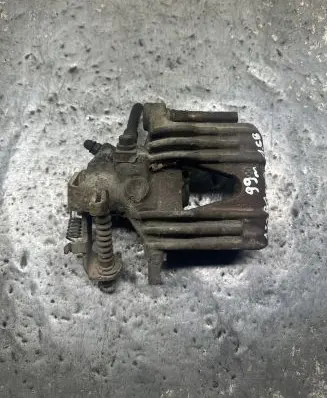 Opel Astra G Rear brake caliper