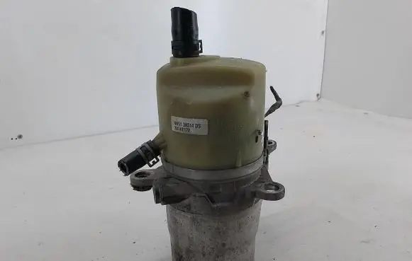 Volvo V50 Power steering pump