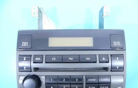 Nissan Altima Radio/CD/DVD/GPS head unit 28185ZB100 IMPRK999465