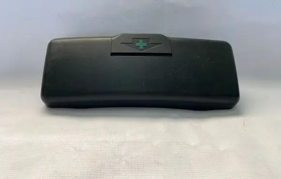 BMW 5 E39 First aid kit 8176553