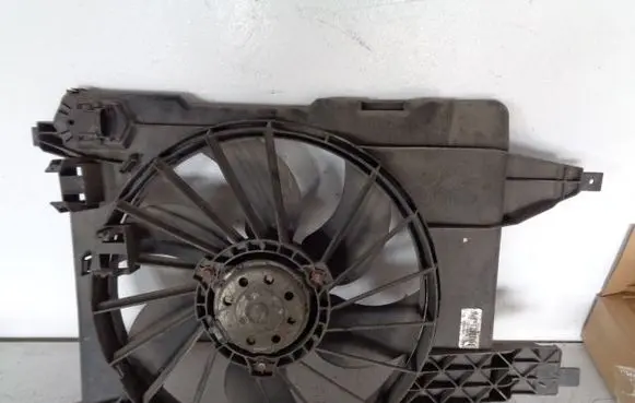Renault Scenic II - Grand scenic II Electric radiator cooling fan 8200151465