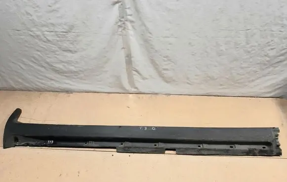 Volvo XC70 Sill