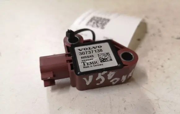 Volvo V50 Airbag deployment crash/impact sensor 30737138 8840A6