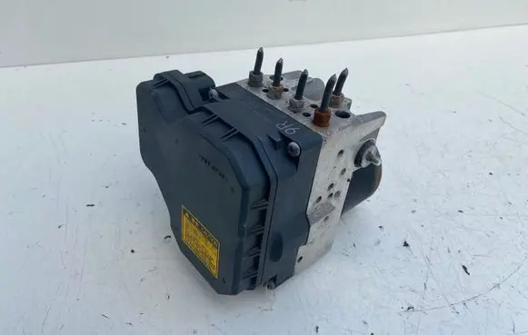 Lexus IS 220D-250-350 ABS Pump 4454053040 8954153010