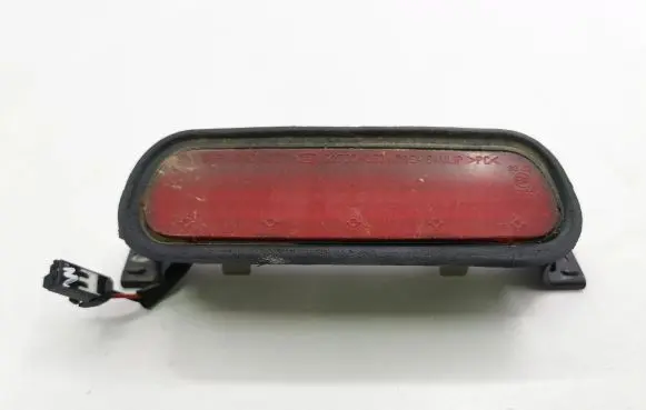 KIA Sorento Third/center stoplight 927003E0 E130856