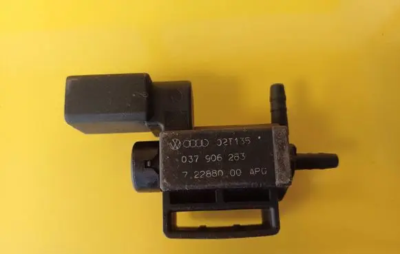Volkswagen PASSAT B5.5 Turbo solenoid valve 037906283 72288000