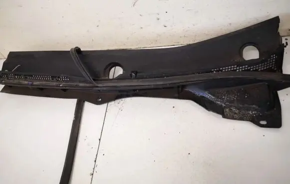 Mazda CX-7 Wiper trim eg21507s1