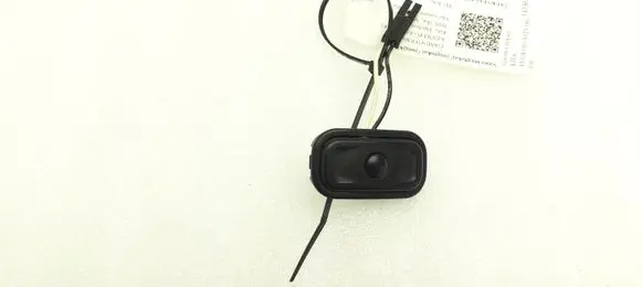 Steering wheel buttons/switches