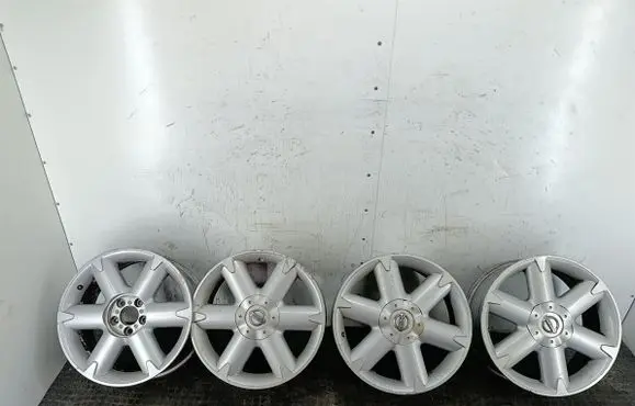 Nissan Murano Z50 R18 alloy rim