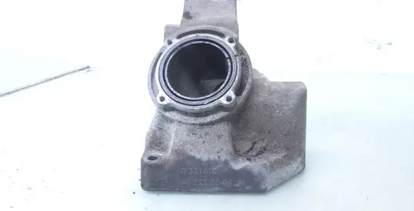 Mercedes-Benz C W204 Engine mounting bracket A6462230604