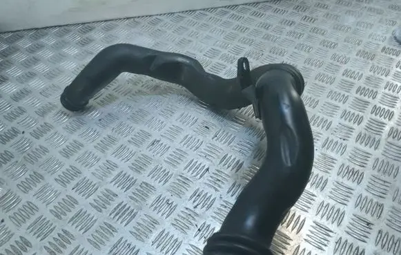 Jaguar S-Type Intercooler pipe mounting bracket 4R839690AE