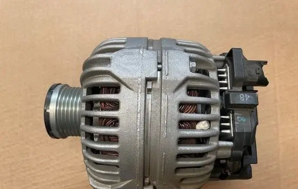 Audi A1 Generator/alternator 0124525200-II
