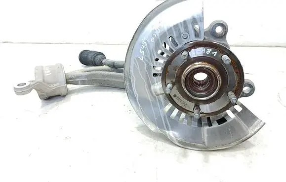 Chrysler Pacifica Front wheel hub spindle knuckle 68189018AD