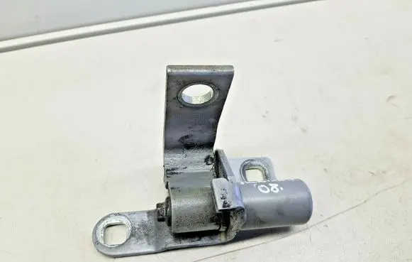Ford Mondeo MK IV Front door upper hinge AC46575