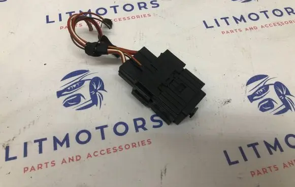 BMW 5 E60 E61 Other relay 8280420