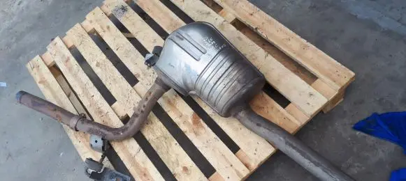 Audi A4 S4 B9 Middle muffler/silencer 8W0119C