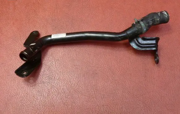 Volkswagen Transporter - Caravelle T6 Engine coolant pipe/hose 04L121034
