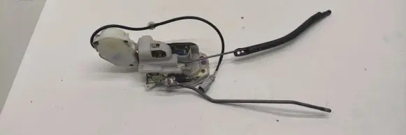 Honda CR-V Front door lock