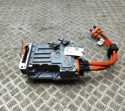 Porsche Taycan 9J1 Voltage converter inverter 9J1907124L TPNP020319