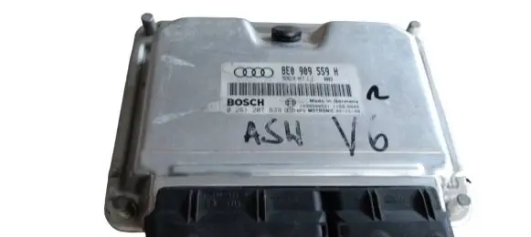 Audi A4 S4 B7 8E 8H Engine control unit/module 8E0909559H