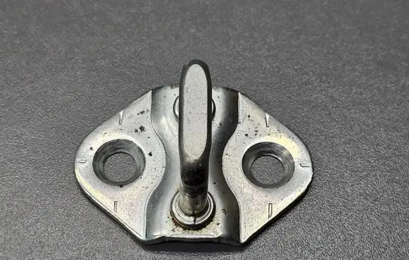 Suzuki Swift II Loading door lock loop/hook striker 