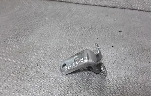 Lexus IS 220D-250-350 Rear door lower hinge