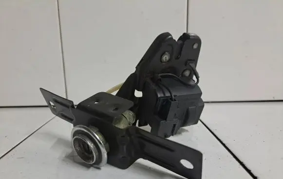 Chrysler 300M Tailgate/trunk/boot lock/catch/latch 362ACB 3508